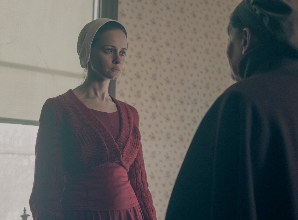 The Handmaid S Tale And The Power Of A Look E News Uk